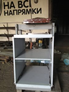 Установка кухонного лифта